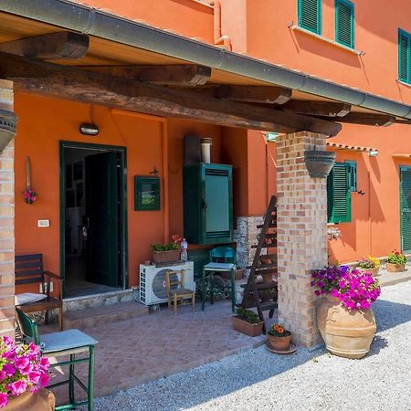 La Locanda Country House Борго-Монтенеро Экстерьер фото
