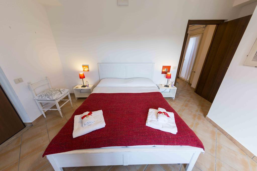 La Locanda Country House Борго-Монтенеро Экстерьер фото